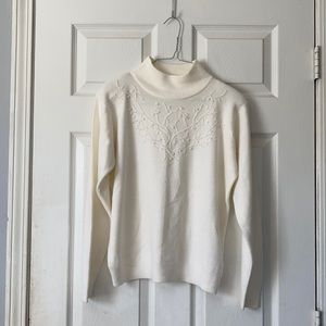 Dress barn white bedazzled Beaded embellished snow mock neck elegant sweater m